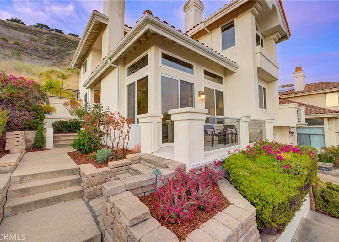 Coastal home for sale in Pismo Beach California
