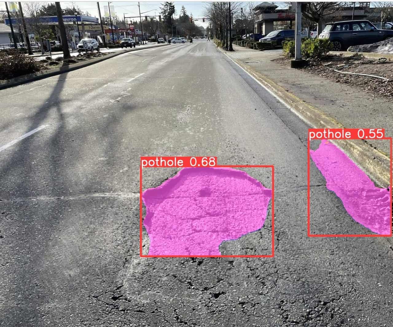 AI‑pothole detection with bounding boxes