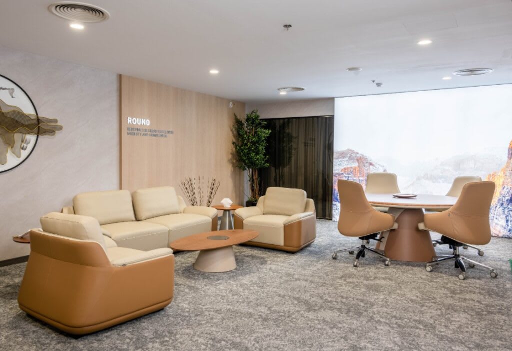 Office lounge sofa furniture Dubai