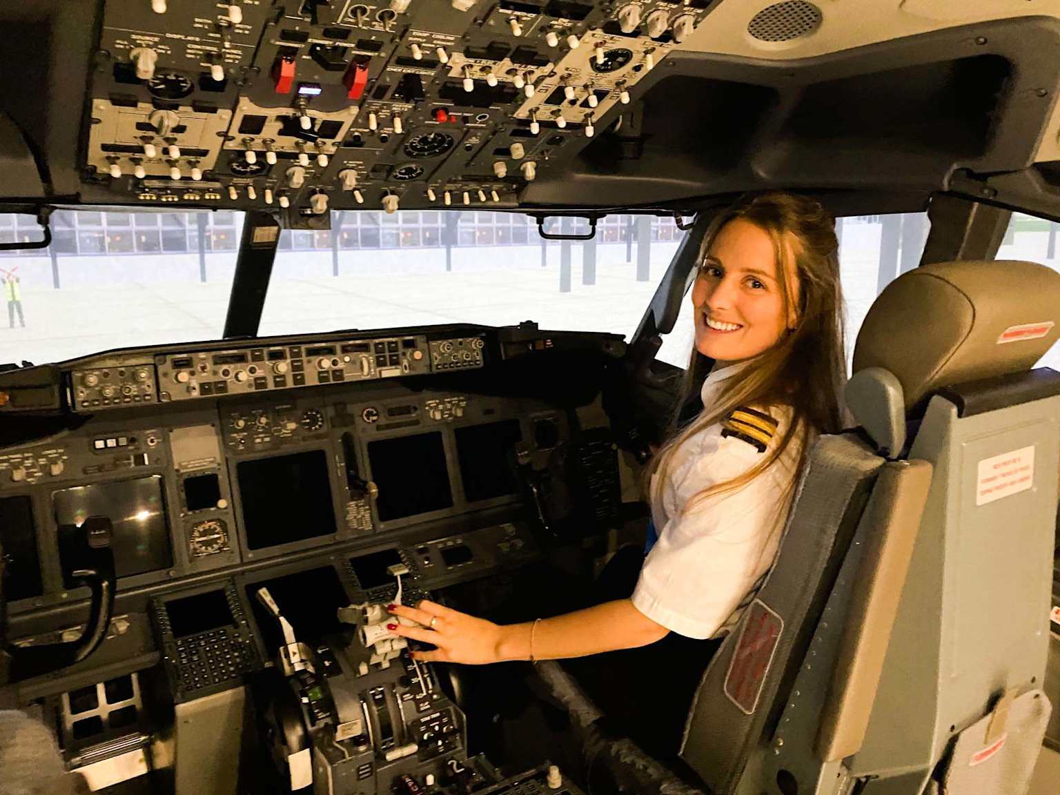 Pilot cockpit