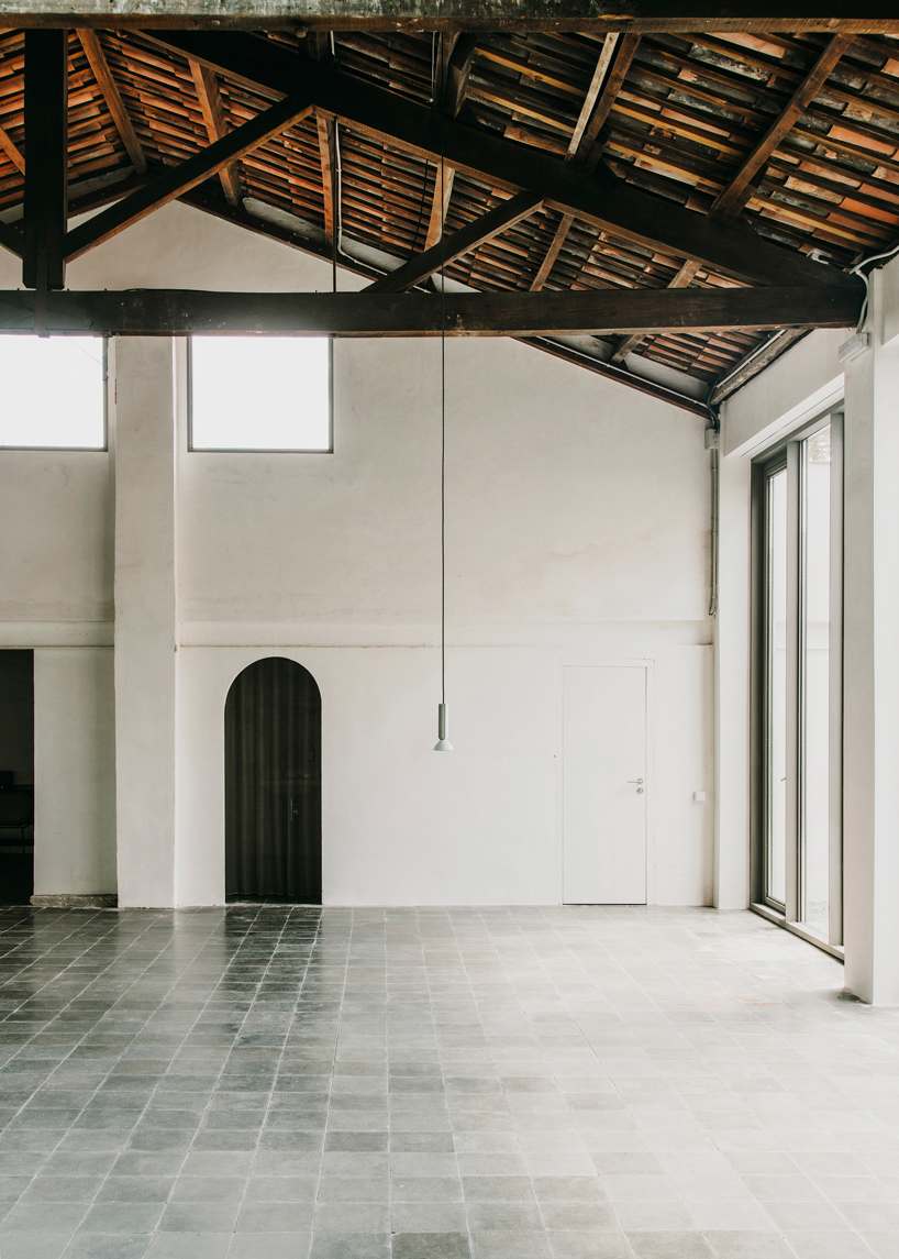 Nave industrial vaciada profesionalmente - Bada8 Badalona