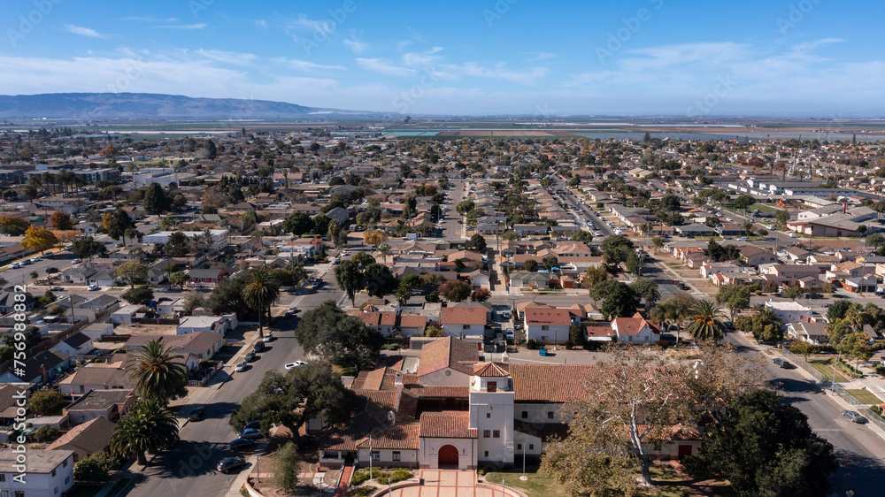 Aerial view of a Santa Maria neighborhood and surrounding streets