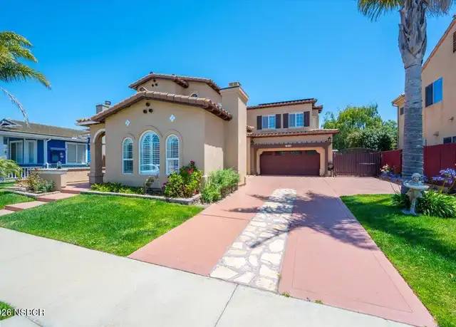 Santa Maria California suburban home exterior on a sunny day