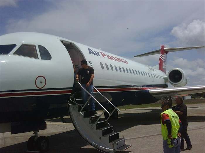 Air Panama turboprop domestic flight tarmac