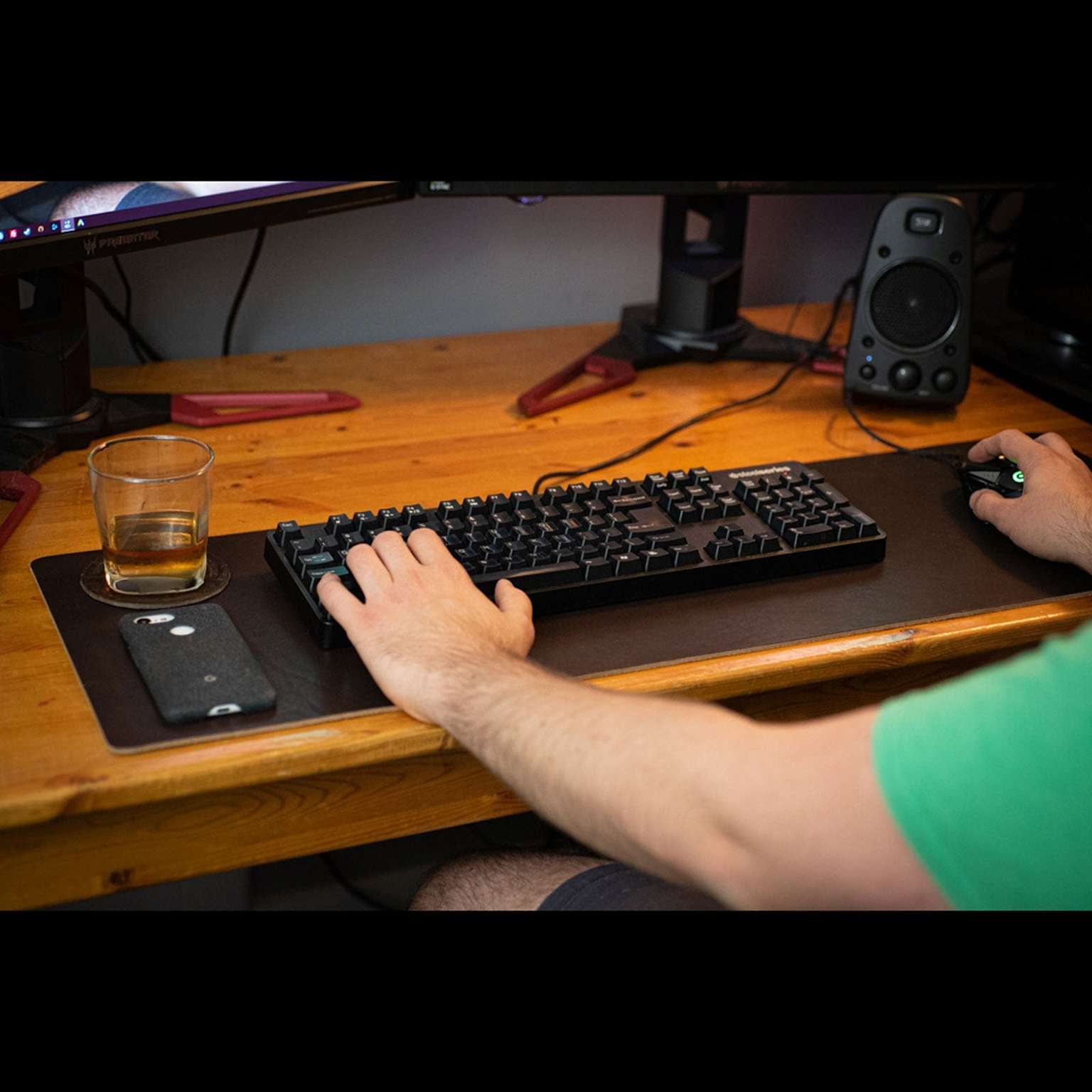 Popov Leather Desk Pad &mdash; Horween full grain leather desk mat handmade in Canada