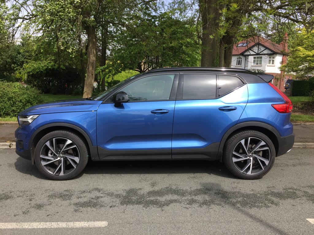 Volvo XC40 Momentum