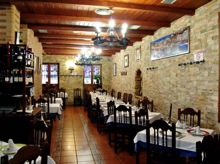 Sidrería interior asturiana