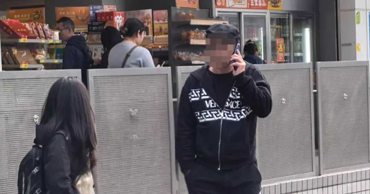 東涌東薈城外疑有黑衣人假冒控煙辦人員向遊客執法