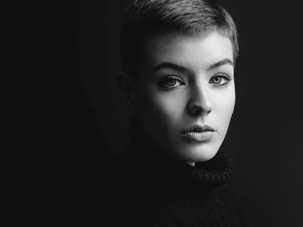 Rembrandt lighting portrait - triangular light on cheek