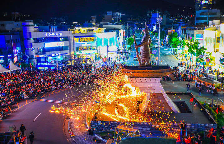 이순신광장 거북선축제 야경