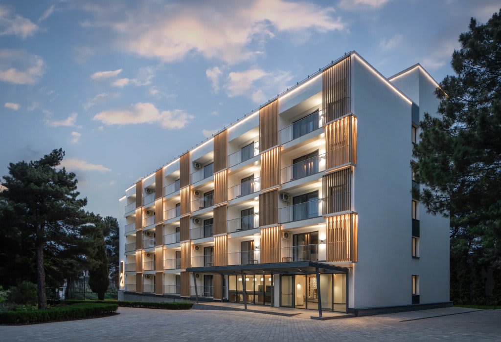 Ревиталь Парк Геленджик — новый корпус, ночная подсветка