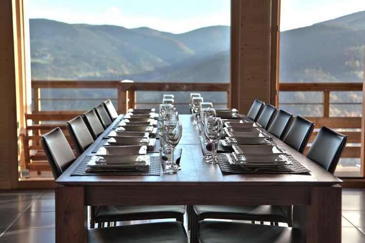 Slow dining table setting