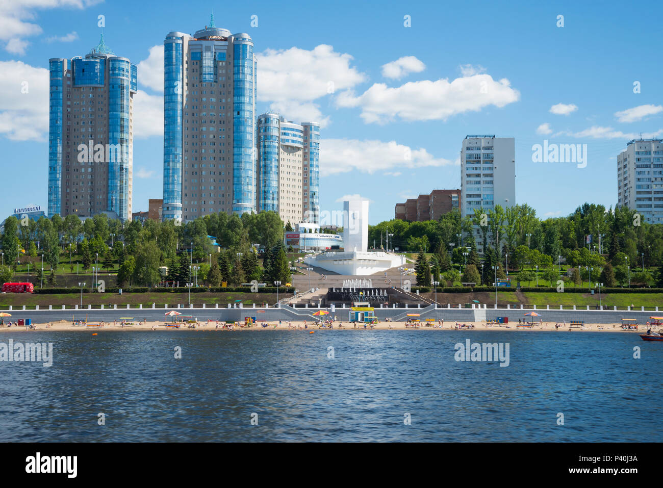 Самара — набережная Волги, панорамный вид