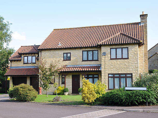 Detached UK house exterior used to show strong property presentation without solar panels