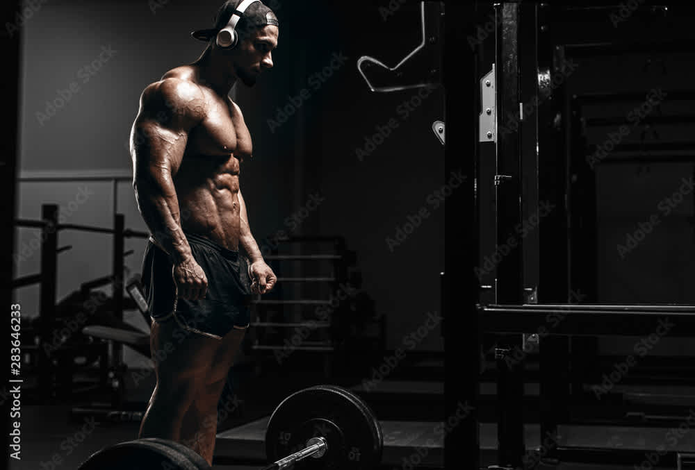 Treino intenso academia