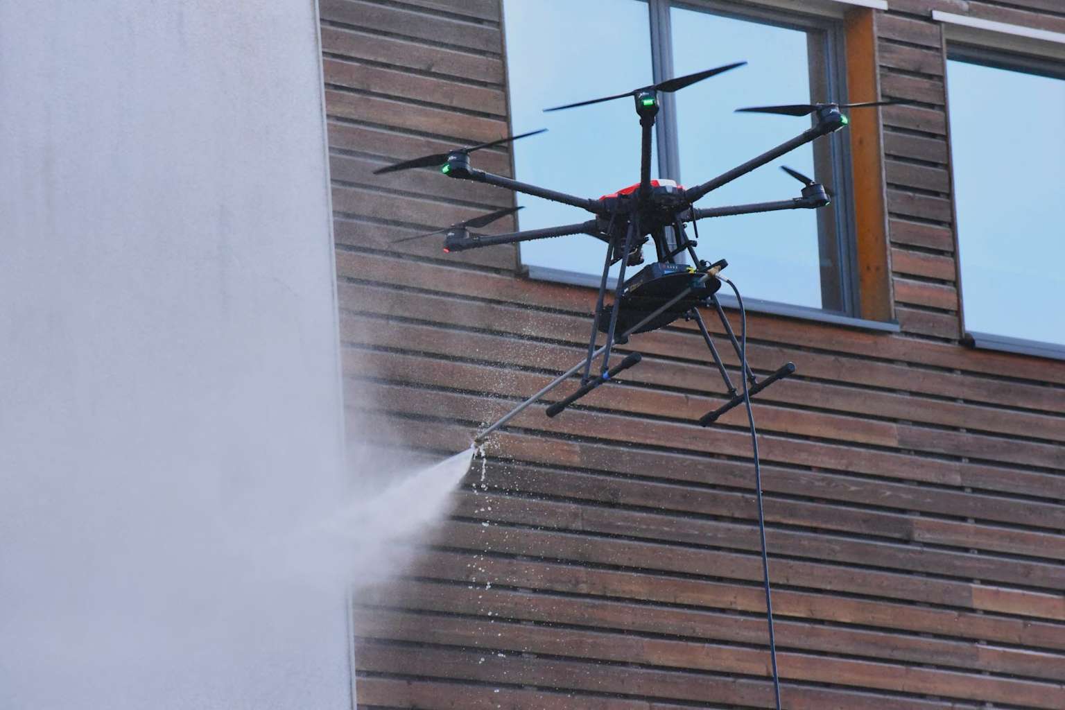Nettoyage façade drone
