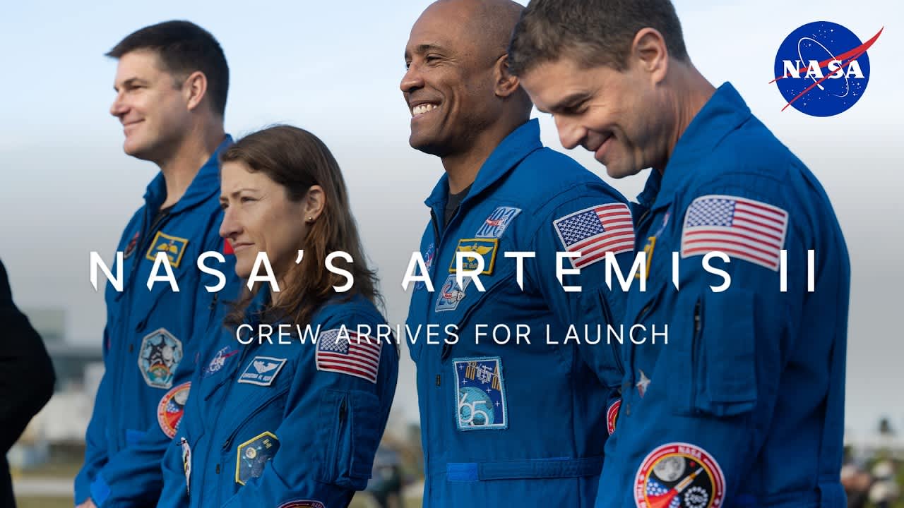 Tripulaci&oacute;n de Artemis II llega al Centro Espacial Kennedy