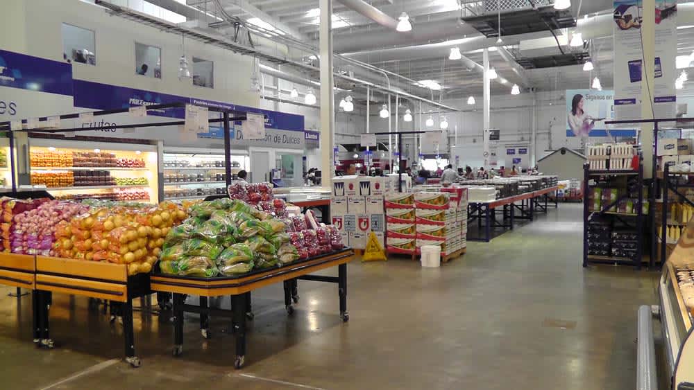 PriceSmart warehouse interior Panama produce section