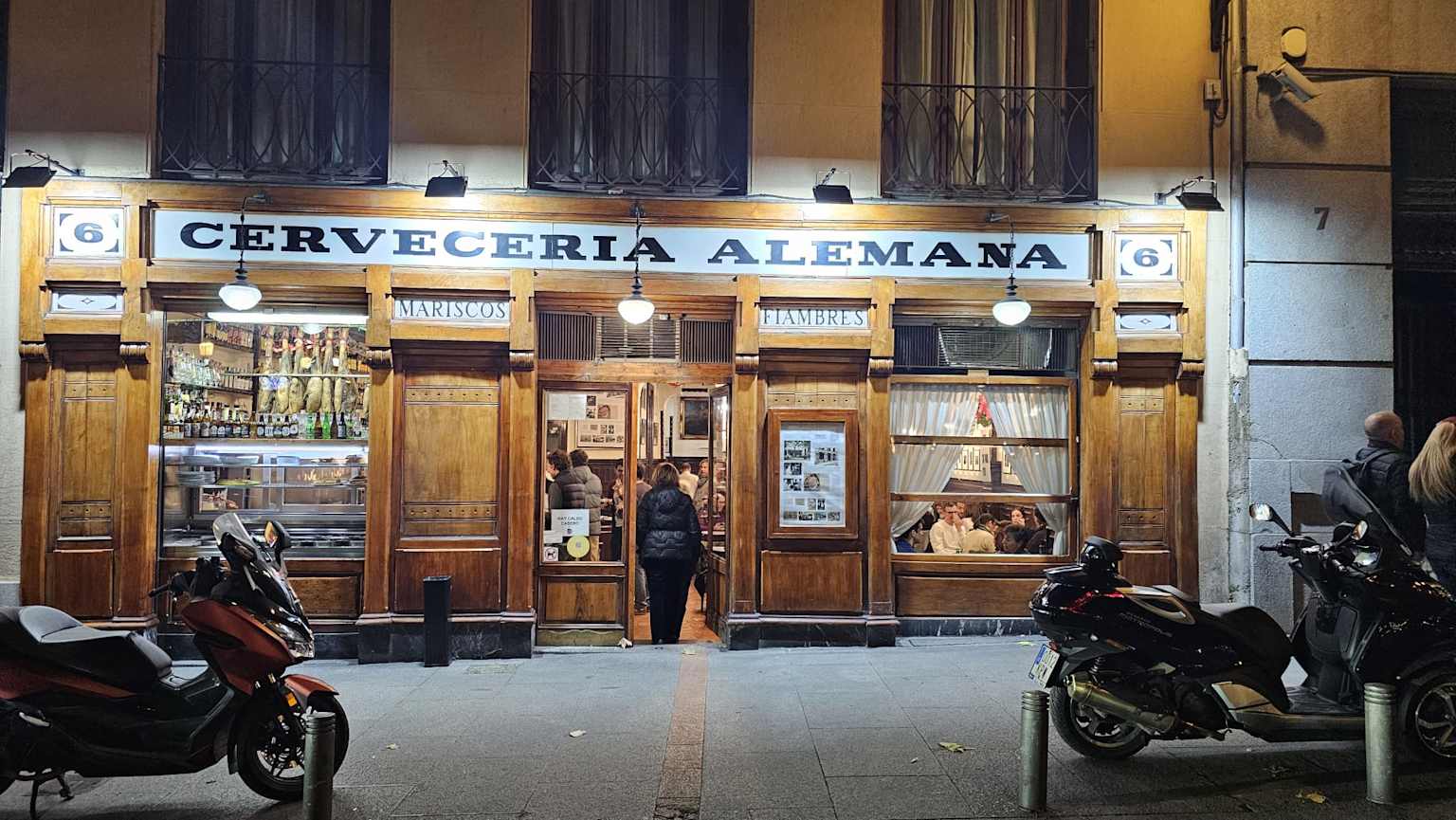 Cervecería Alemana, Plaza de Santa Ana, Madrid