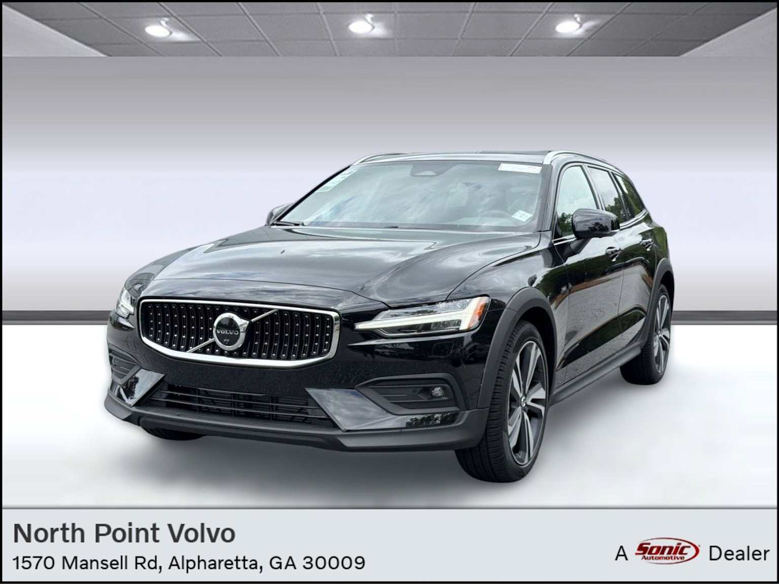 Чёрный Volvo V60 CC
