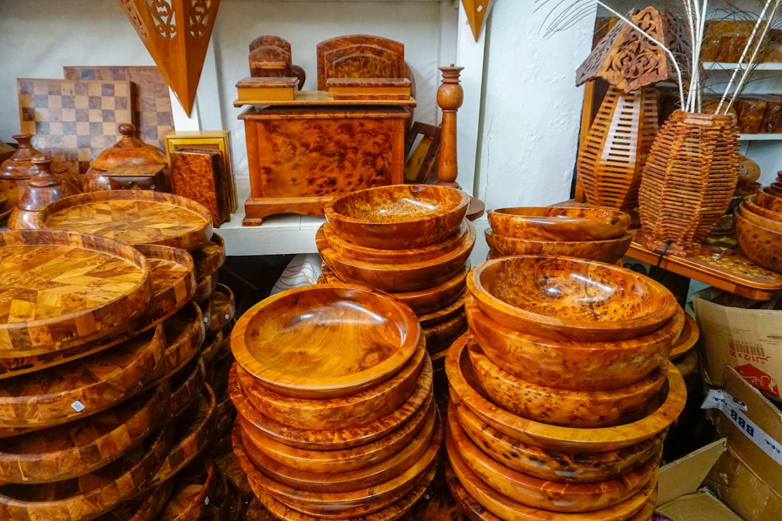 خشب منحوت