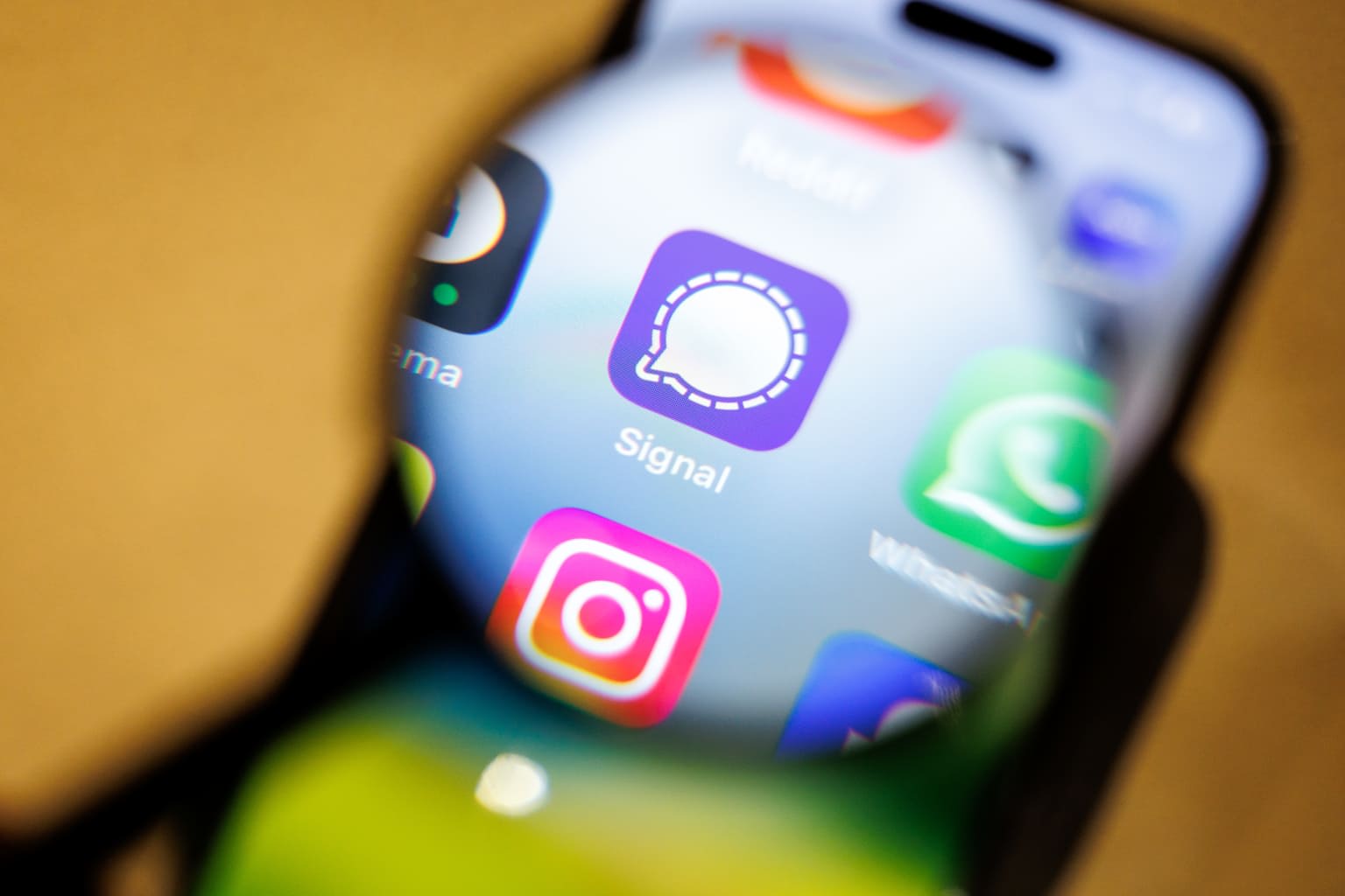 Icon of Signal on screen of iphone