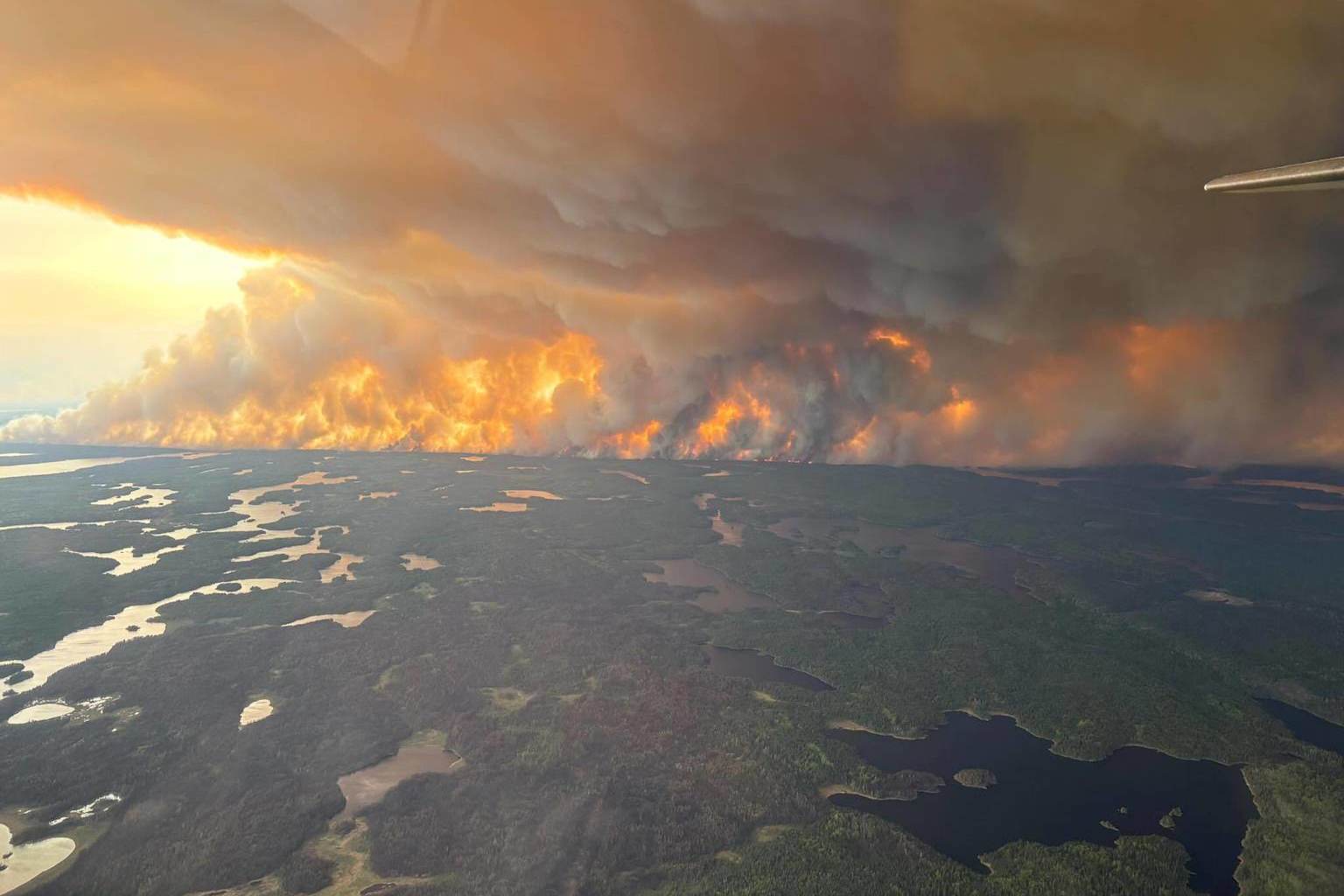 Wildfire emergency in western Canada
