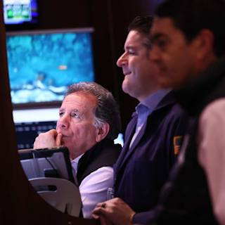Analysts Debate Market Bottom