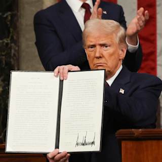 Trump Orders Education Department Shutdown