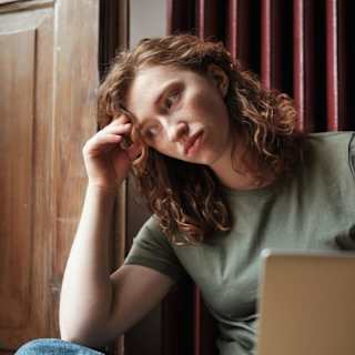 Gen Z sees college degrees as irrelevant in AI-driven job market