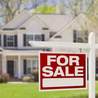 US existing home sales decline in March 2025