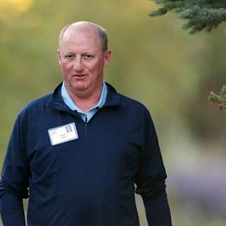 Greg Abel succeeds Buffett at the top of Berkshire Hathaway