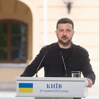 Zelensky agrees to meet Putin in Turkey after ceasefire calls rejected