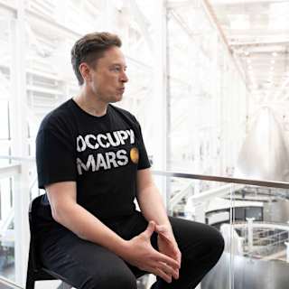 SpaceX revenue to hit $15.5B, outpacing NASA budget