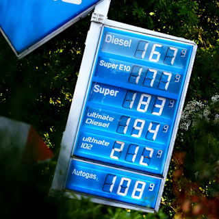 Gas prices drop for second week, defying summer trends