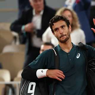 Alcaraz Reaches French Open Final After Musetti Retires Injured