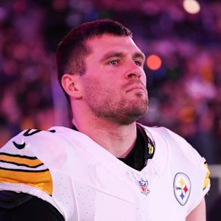 T.J. Watt skips Steelers minicamp amid contract dispute