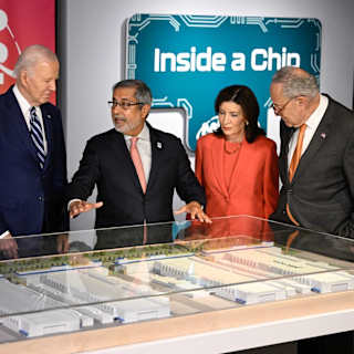 Micron pledges $200B for U.S. chip manufacturing