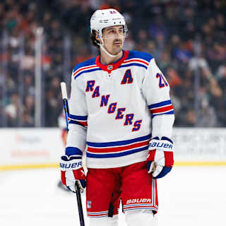 Rangers trade Chris Kreider to Ducks after 13 seasons
