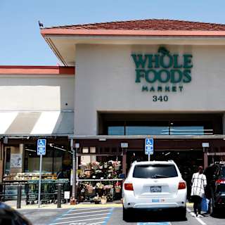 Major retailers close more stores as closures surge