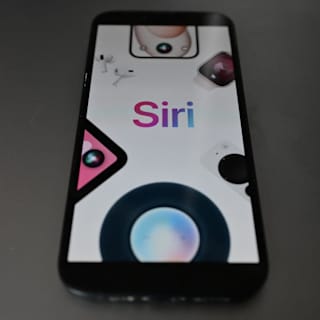 Apple faces class action suit over AI timeline claims
