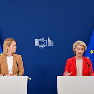 EU leaders tackle Russia sanctions, Trump tariff threats