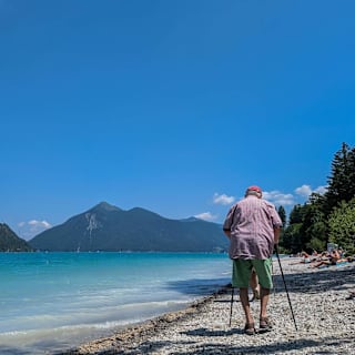 US seniors grow 3.1% as birth rates hit historic lows