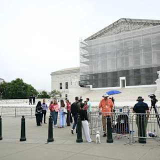 Supreme Court to hear GOP challenge to campaign spending limits