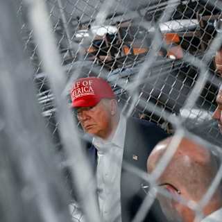 Trump tours 'Alligator Alcatraz' detention center