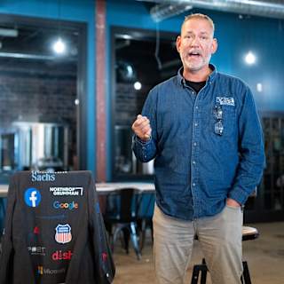 Nebraska mechanic launches Senate bid against billionaire