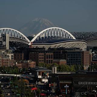 Hundreds of earthquakes shake Mount Rainier in largest swarm since 2009