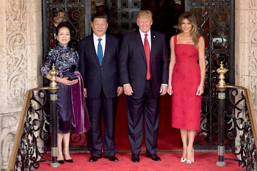 Peng Liyuan, Xi Jinping, Donald Trump, and Melania Trump at Mar-a-Lago in April 2017.