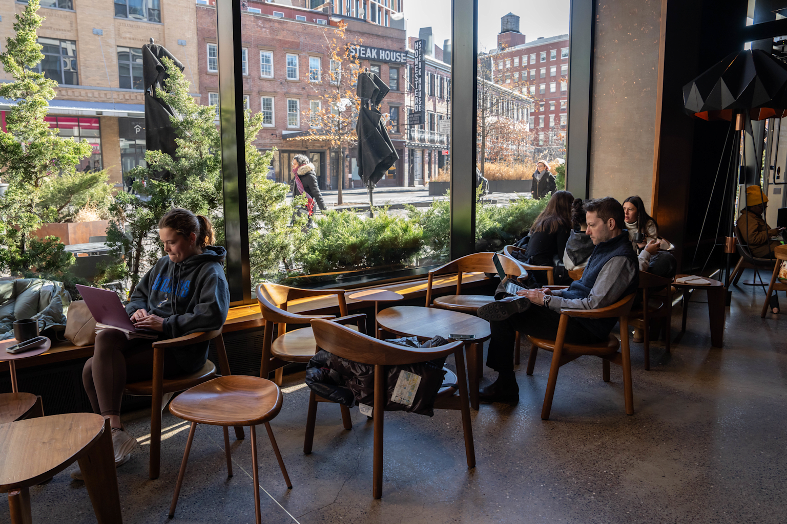 Starbucks To Reverse Open Door Policy For Its Cafes