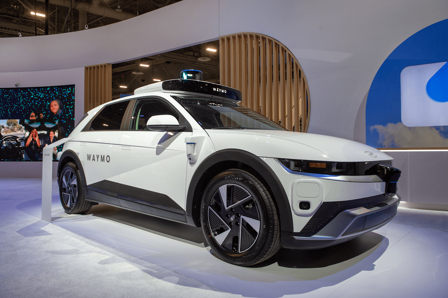 Technology trade fair CES 2025 - Waymo